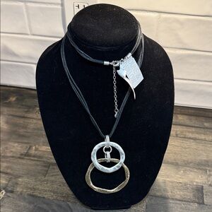 Elegant Black and Silver Necklace